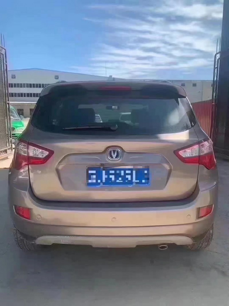 保定14年长安汽车长安CS353