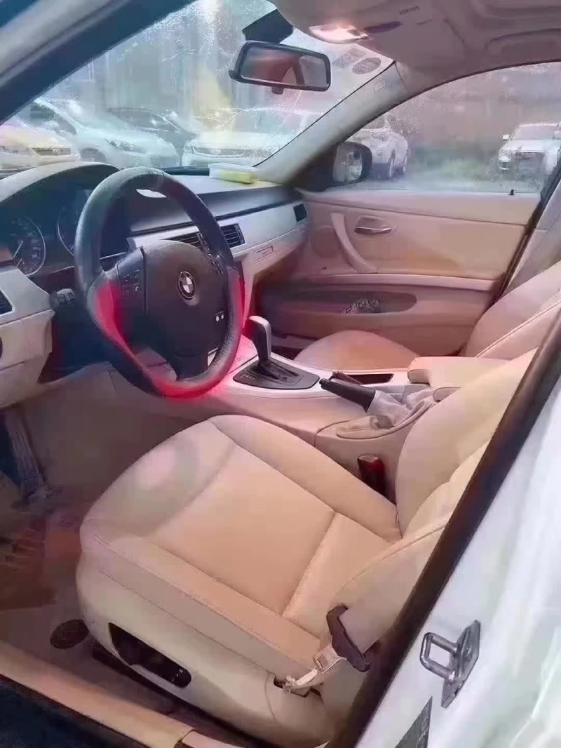 保定10年宝马3系3