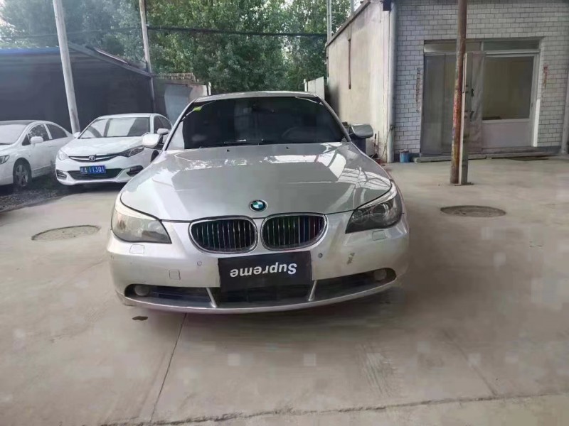 保定07年宝马5系8