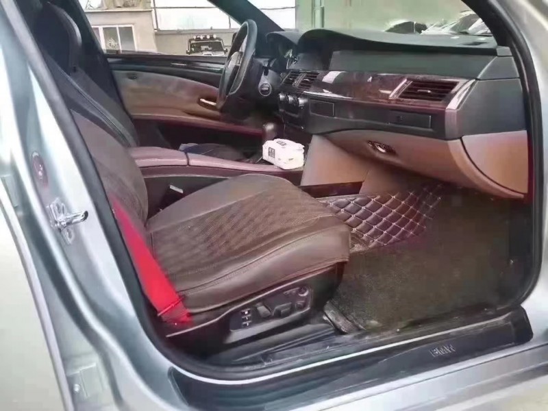 保定07年宝马5系3