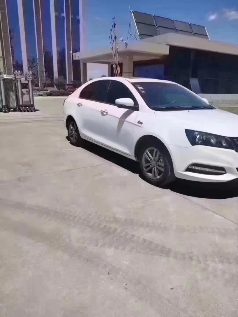 保定17年吉利帝豪4