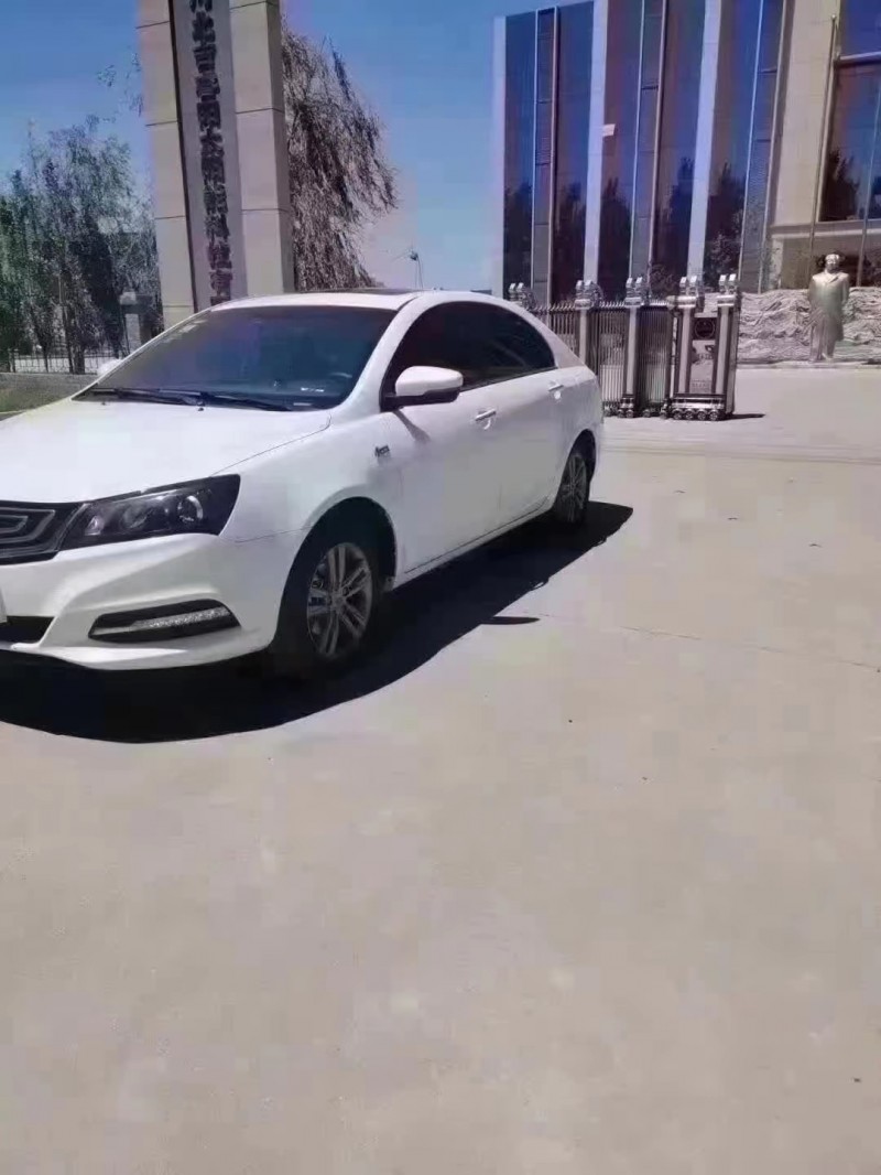 保定17年吉利帝豪3