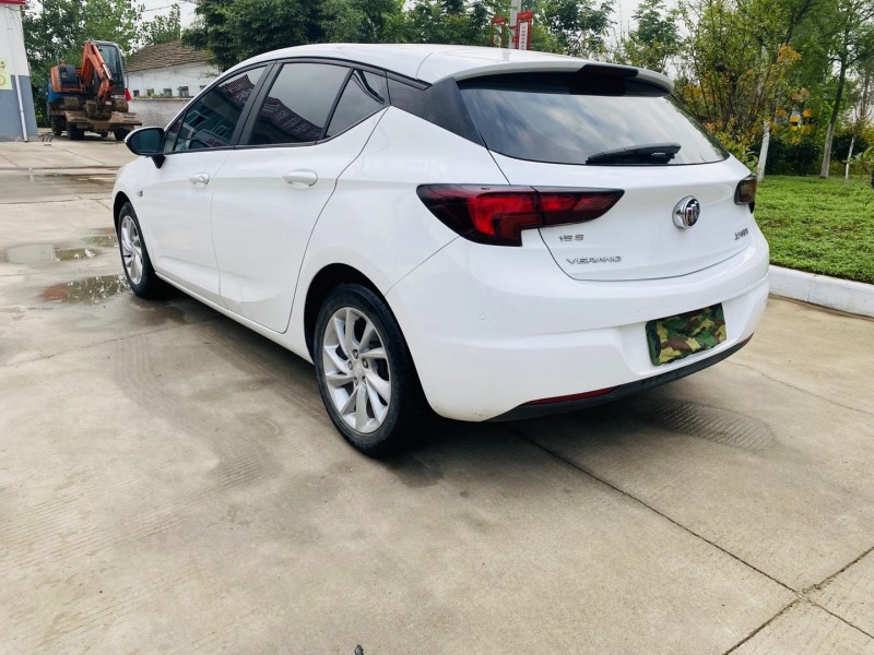 徐州16年别克威朗6