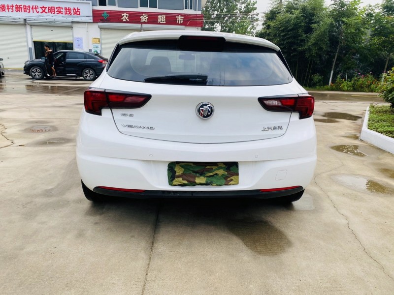 徐州16年别克威朗5