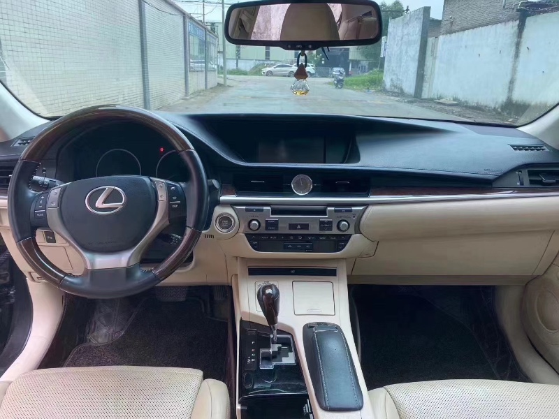 江门13年雷克萨斯ES4