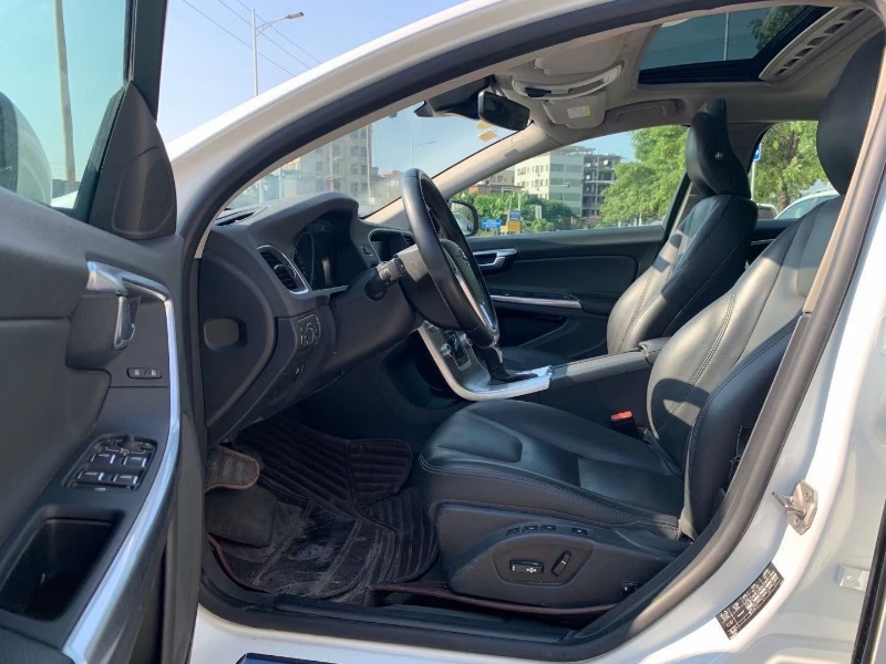 广州18年沃尔沃S60L1