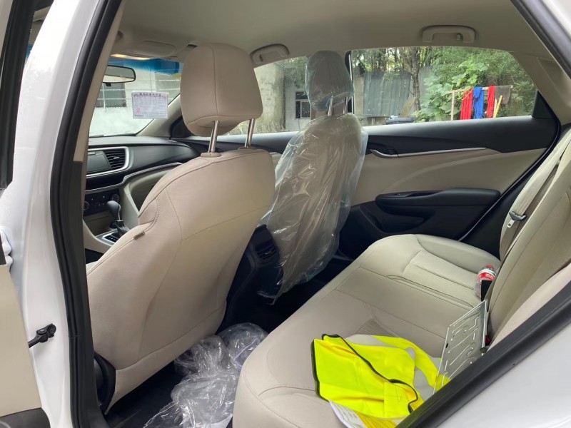 成都20年别克英朗GT4