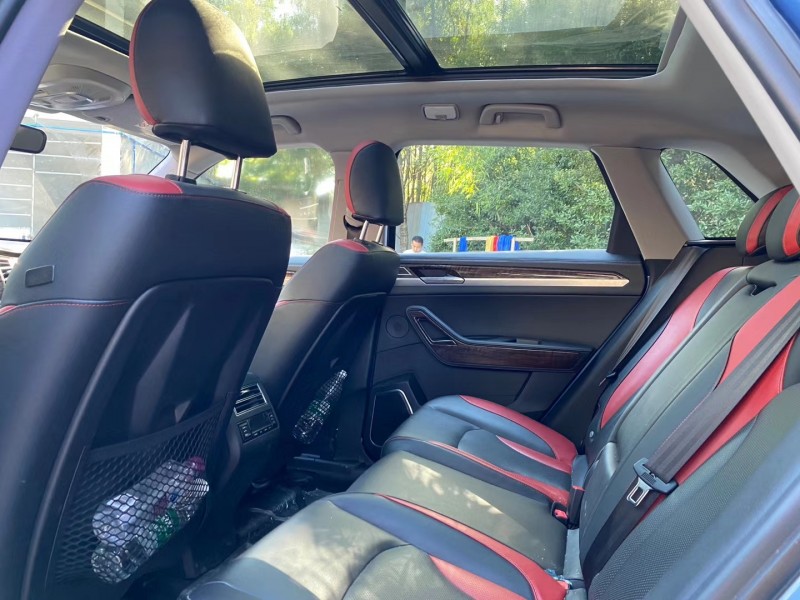 成都20年众泰大迈X74