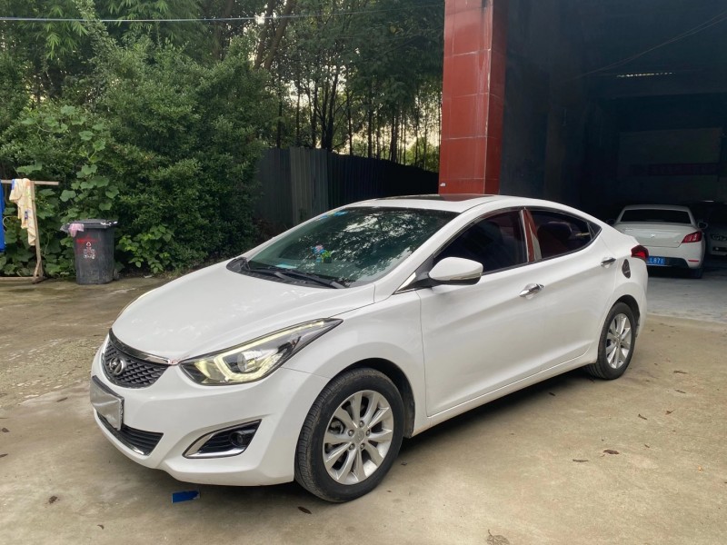 成都17年现代朗动2