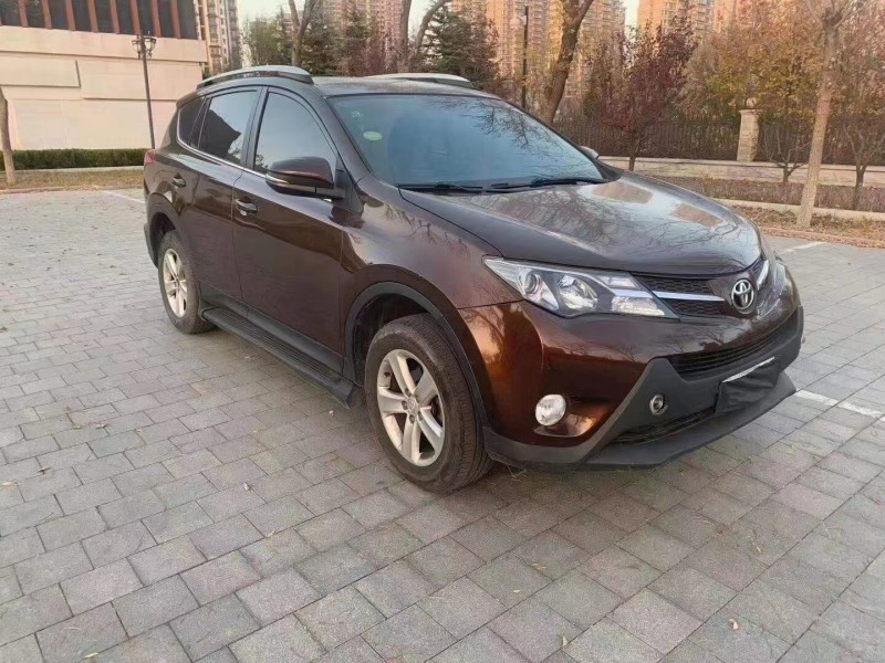 烟台14年丰田RAV4荣放9