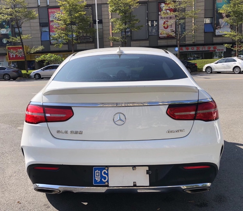 广州17年奔驰GLE1