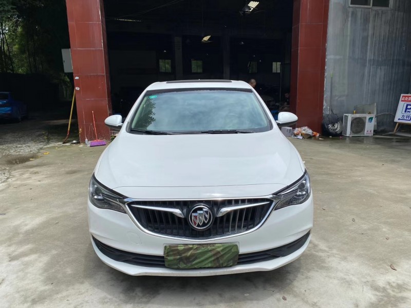 成都18年别克英朗GT1