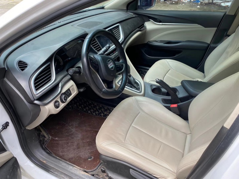 成都18年别克英朗GT6