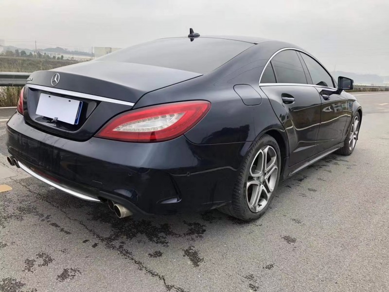 武汉16年奔驰CLS4