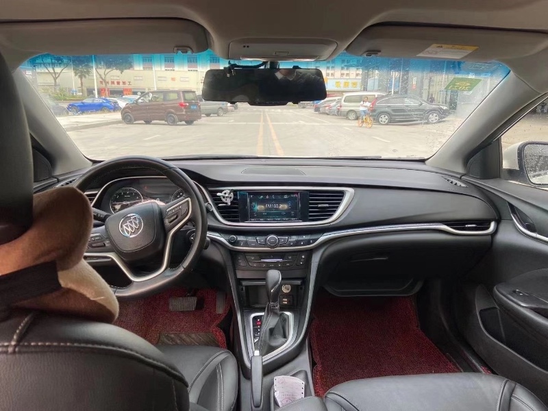 东莞19年别克英朗4