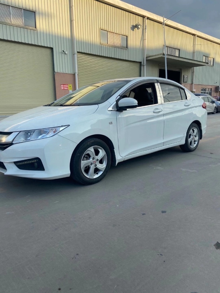 东莞15年本田锋范3