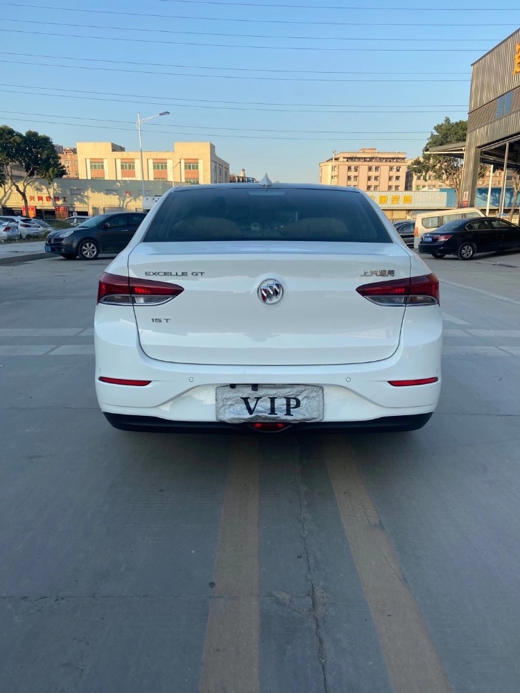 东莞18年别克英朗6