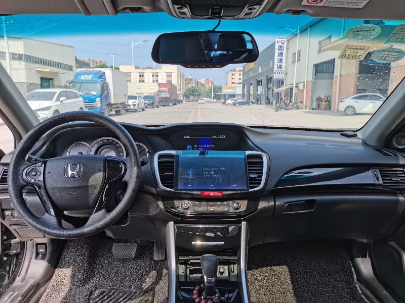 东莞16年本田雅阁5