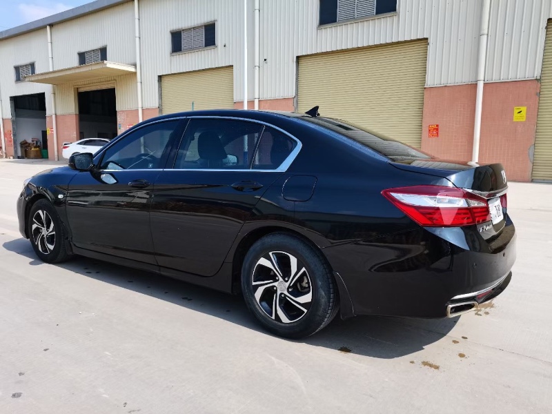 东莞16年本田雅阁7