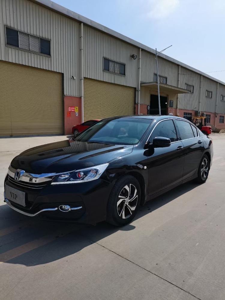 东莞16年本田雅阁3