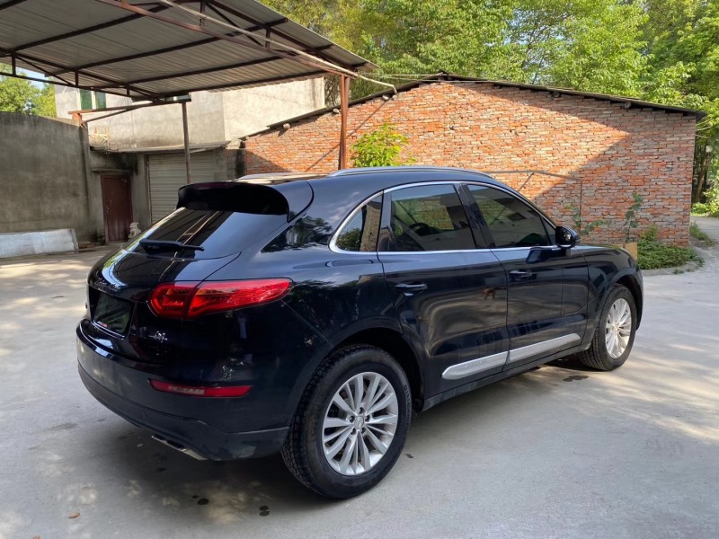 成都18年众泰SR97