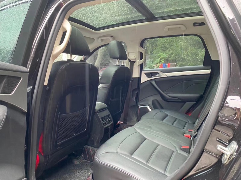 成都16年长城哈弗H74