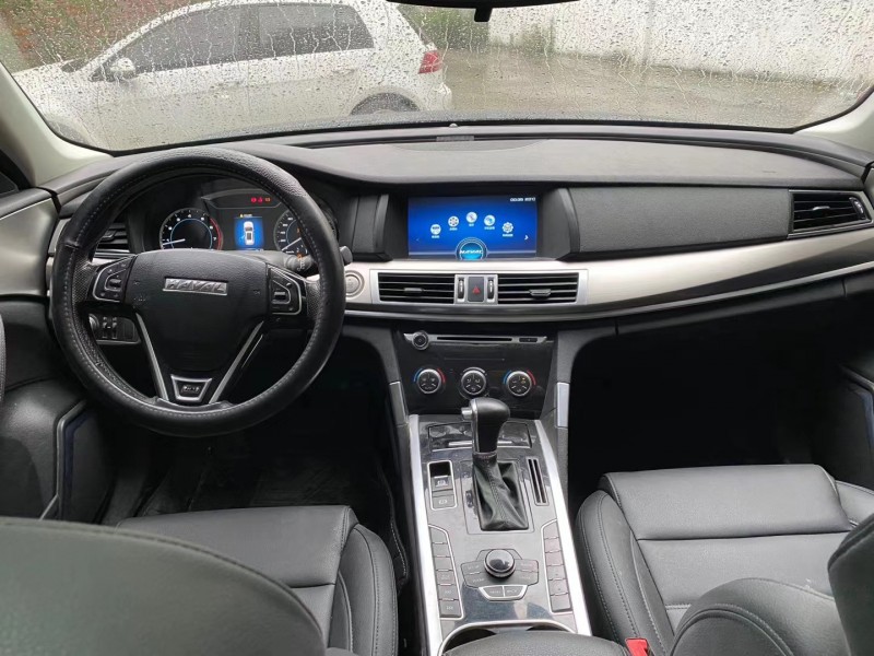 成都16年长城哈弗H75