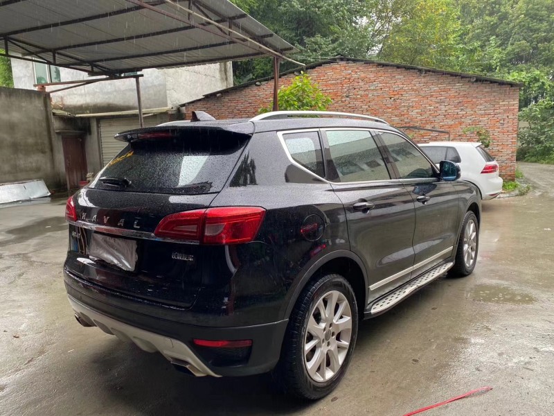 成都16年长城哈弗H77