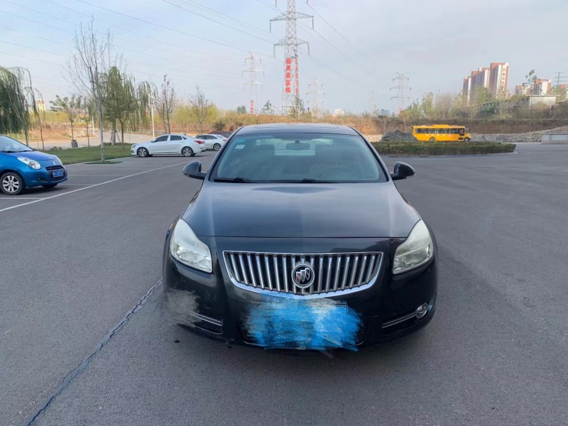 济宁13年别克君威1