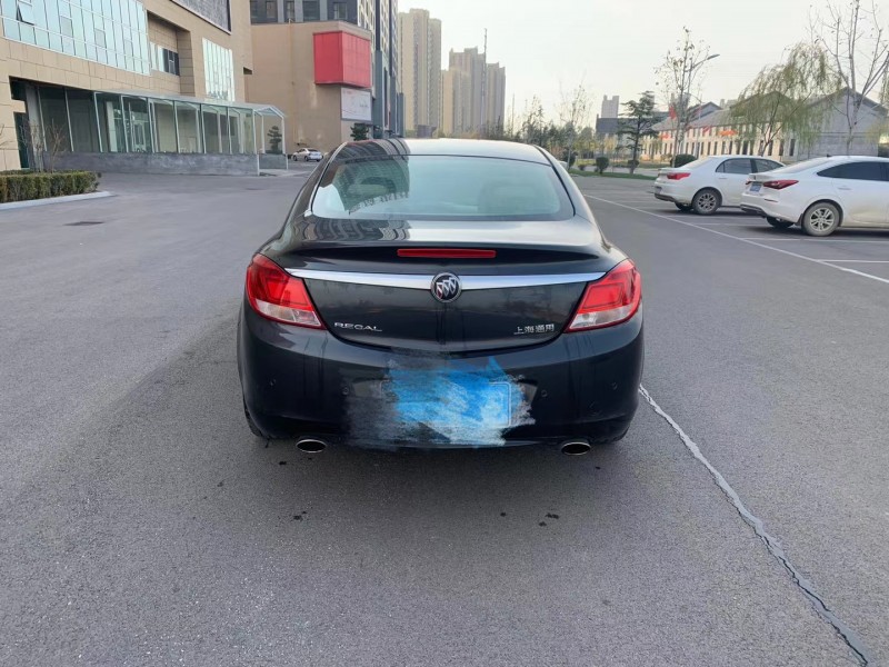 济宁13年别克君威2