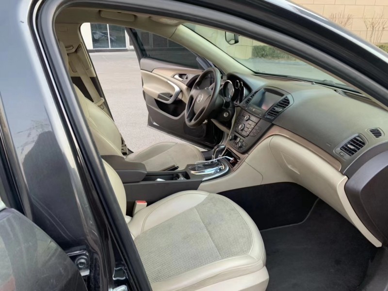 济宁13年别克君威6