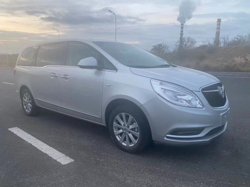 烟台17年别克别克GL82