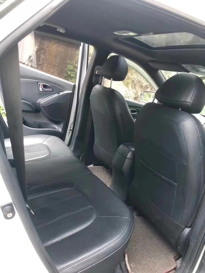 成都14年现代ix358