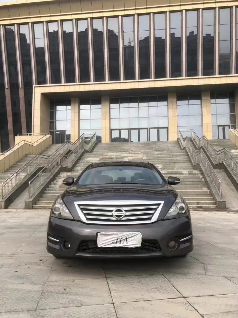 日照11年日產天籟1
