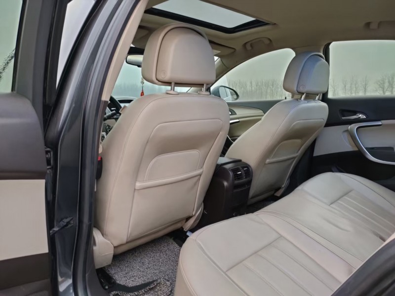 宿迁12年别克君威7