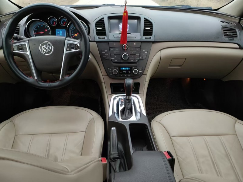 宿迁12年别克君威8