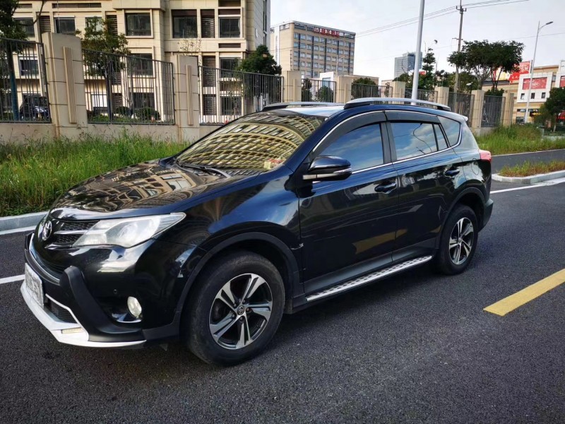 蘇州16年豐田RAV4榮放3