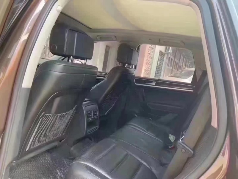 保定12年大众途锐2