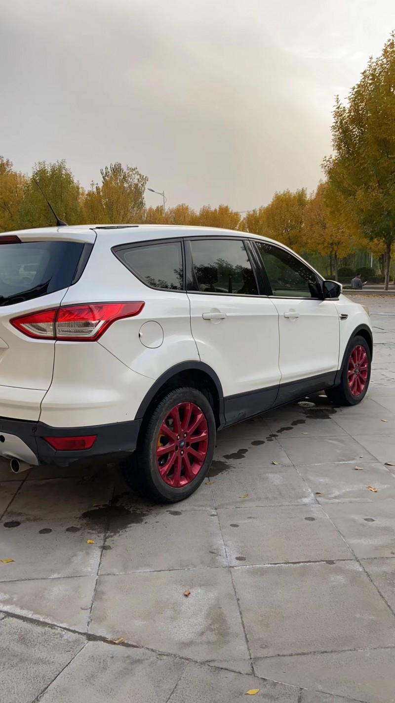 北京14年福特翼虎8