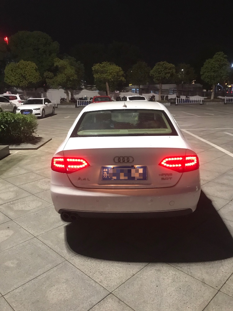 泰州12年奥迪A4L6