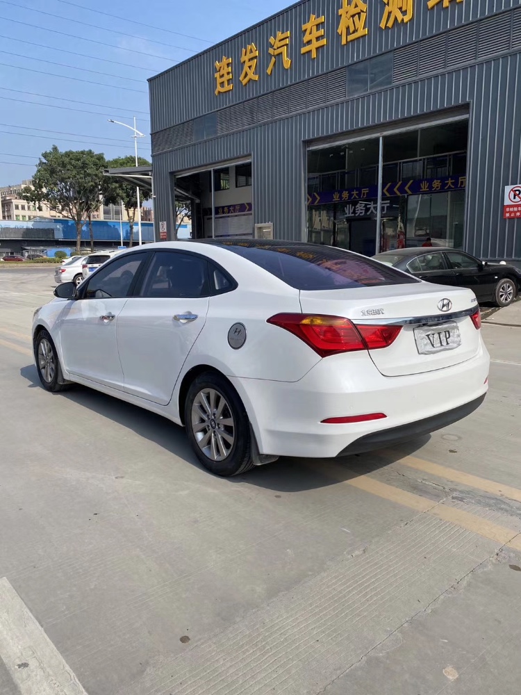 东莞15年现代名图8