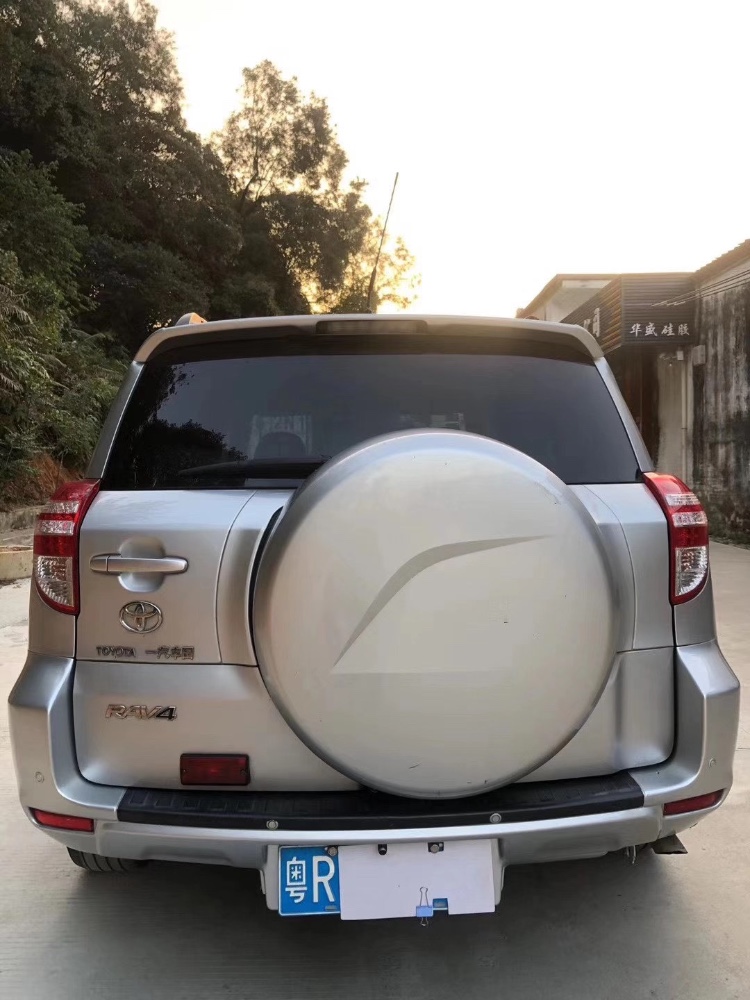 江门12年丰田RAV47
