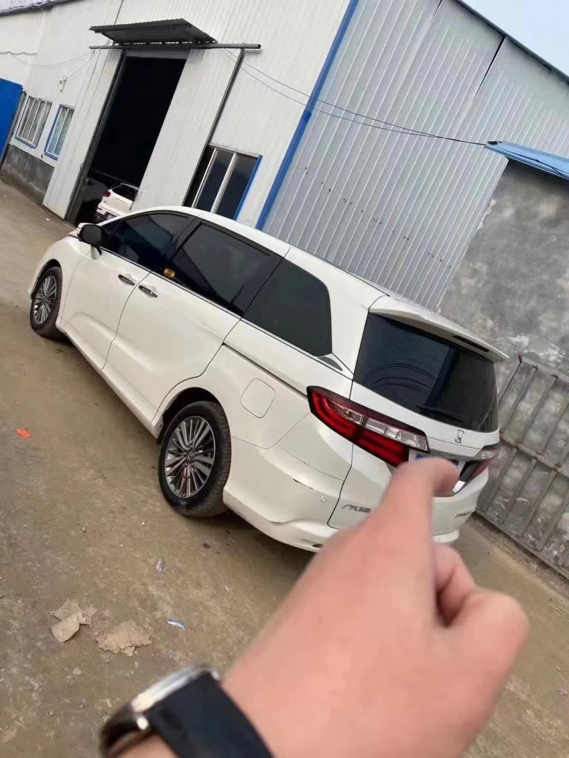 济宁18年本田奥德赛4