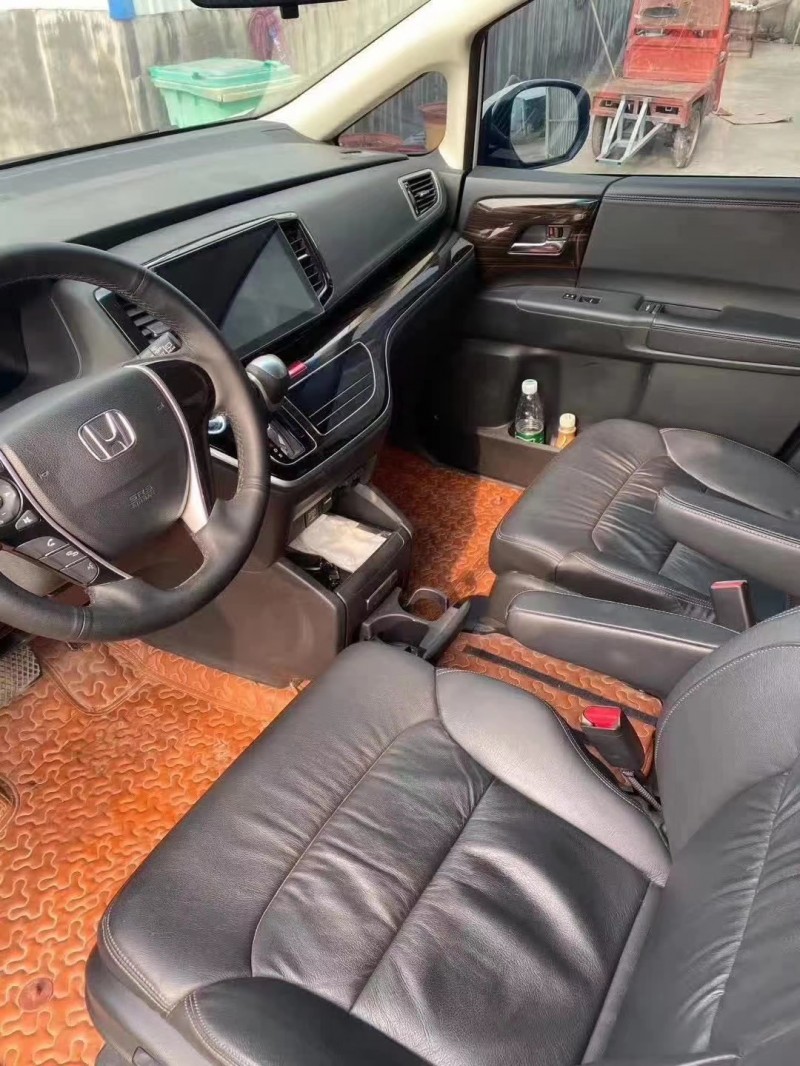 济宁18年本田奥德赛8