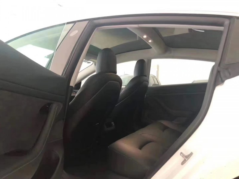 南寧20年特斯拉MODEL 35