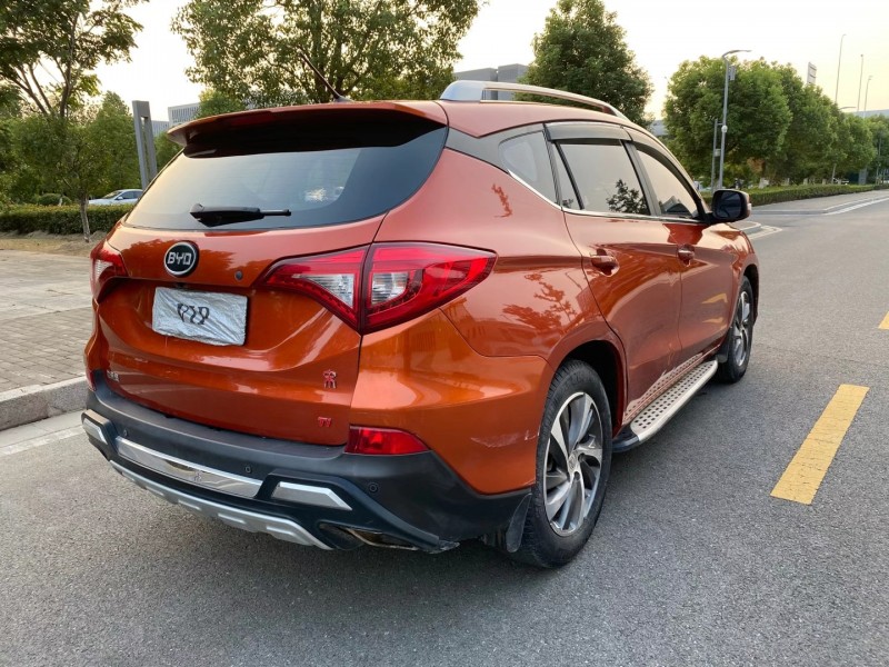 盐城16年比亚迪宋4