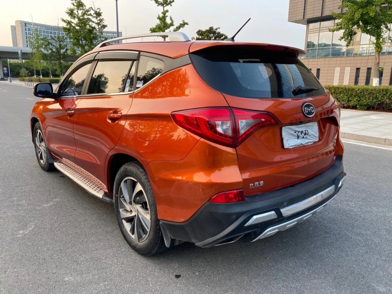 盐城16年比亚迪宋5