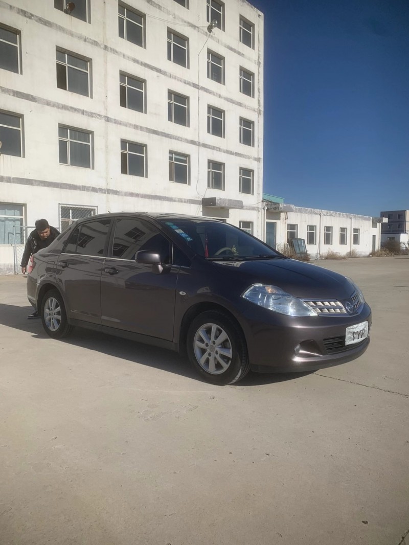 沈陽10年日產頤達2