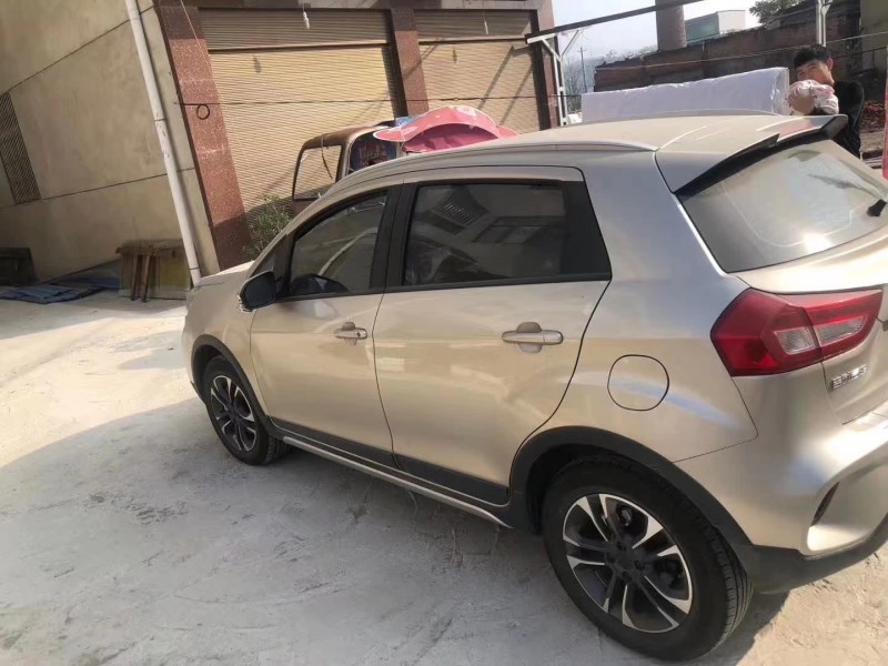 北京19年吉利远景X33