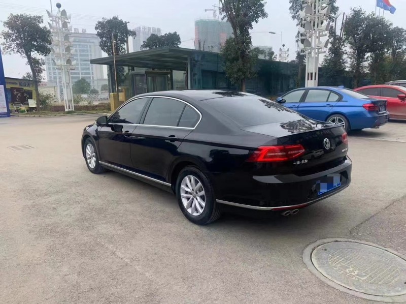 益阳19年大众迈腾4